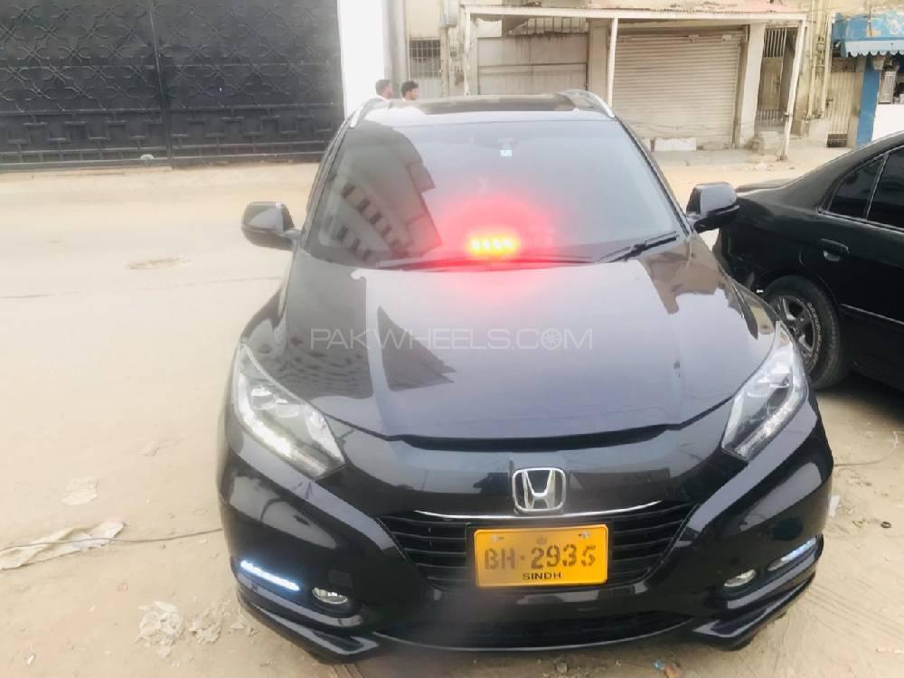 Honda Vezel 2014 for Sale in Karachi Honda Vezel 2014 for Sale in Karachi Image-9