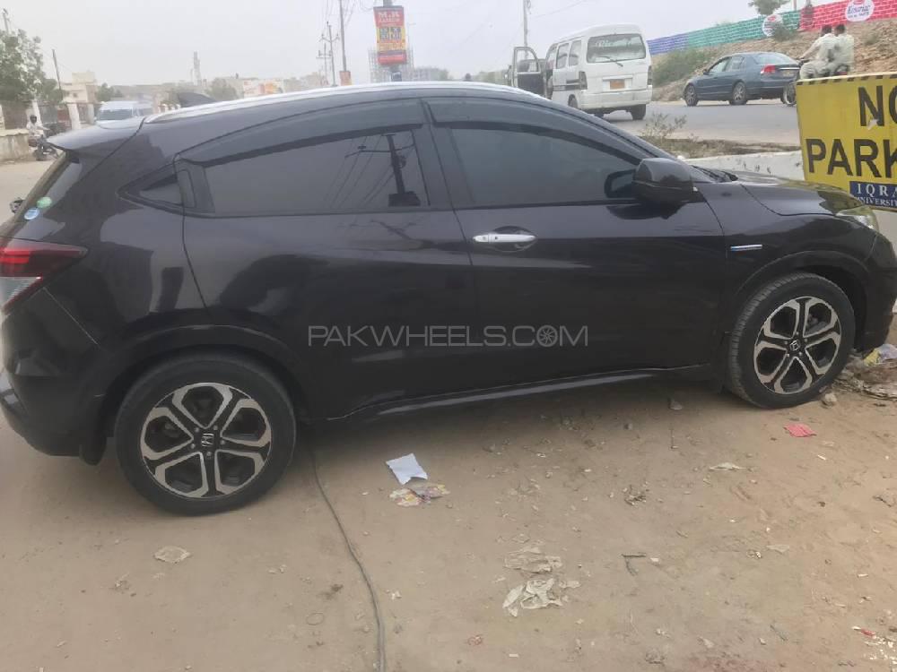 Honda Vezel 2014 for Sale in Karachi Honda Vezel 2014 for Sale in Karachi Image-2