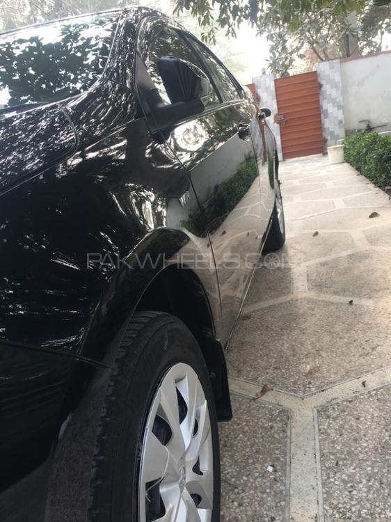 Toyota Corolla 2015 for Sale in Lahore Image-1