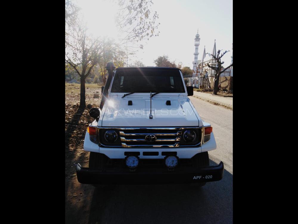 Toyota Land Cruiser 1989 for Sale in Islamabad Image-1