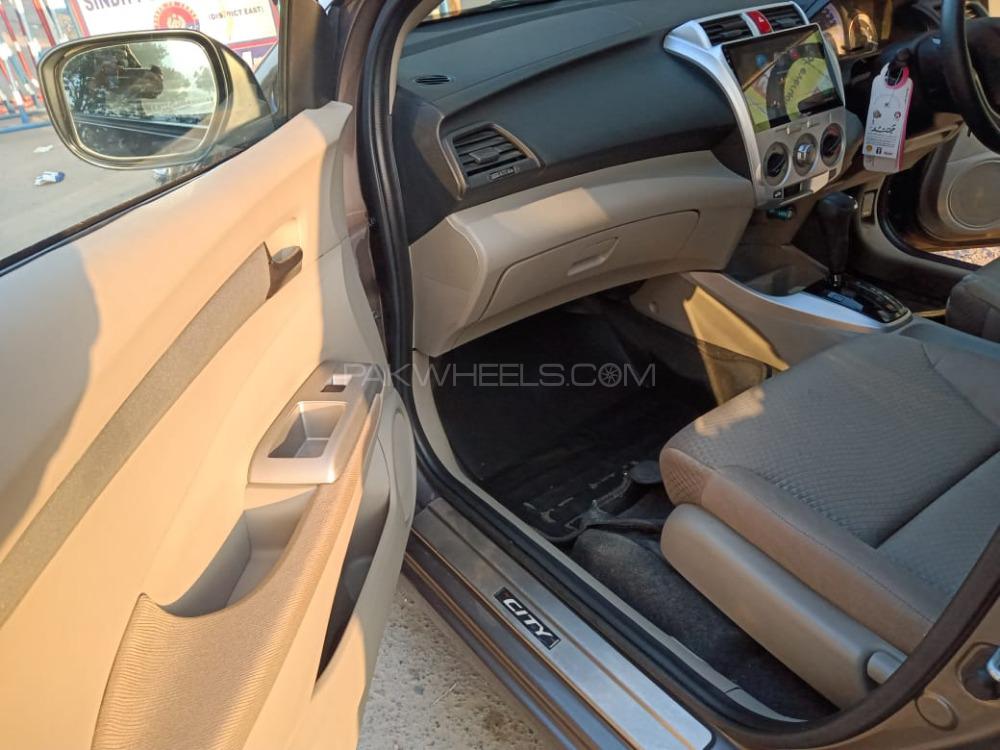 Honda City 2017 for Sale in Karachi Image-1