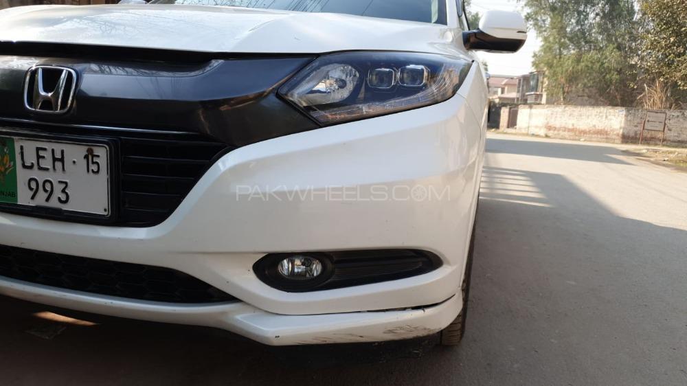 Honda Vezel 2015 for Sale in Lahore Image-1