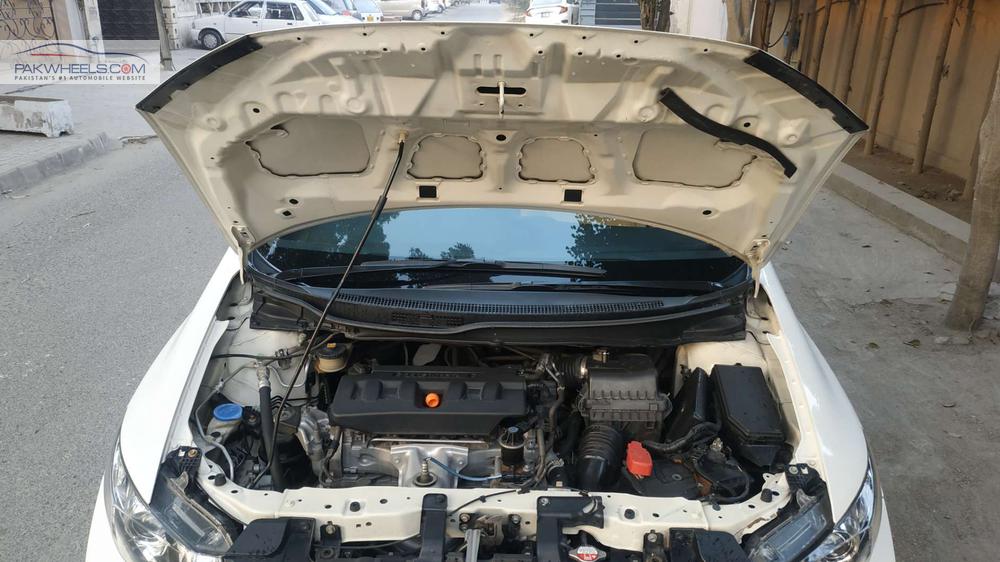 Honda Civic 2015 for Sale in Lahore Honda Civic 2015 for Sale in Lahore Image-16