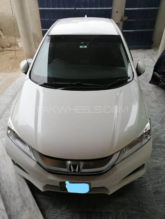Honda Grace Hybrid 2018 for Sale in Lahore Image-1
