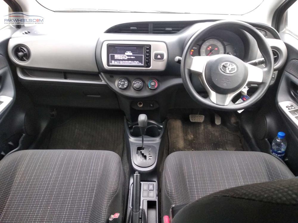 Toyota Vitz 2016 for Sale in Lahore Toyota Vitz 2016 for Sale in Lahore Image-6
