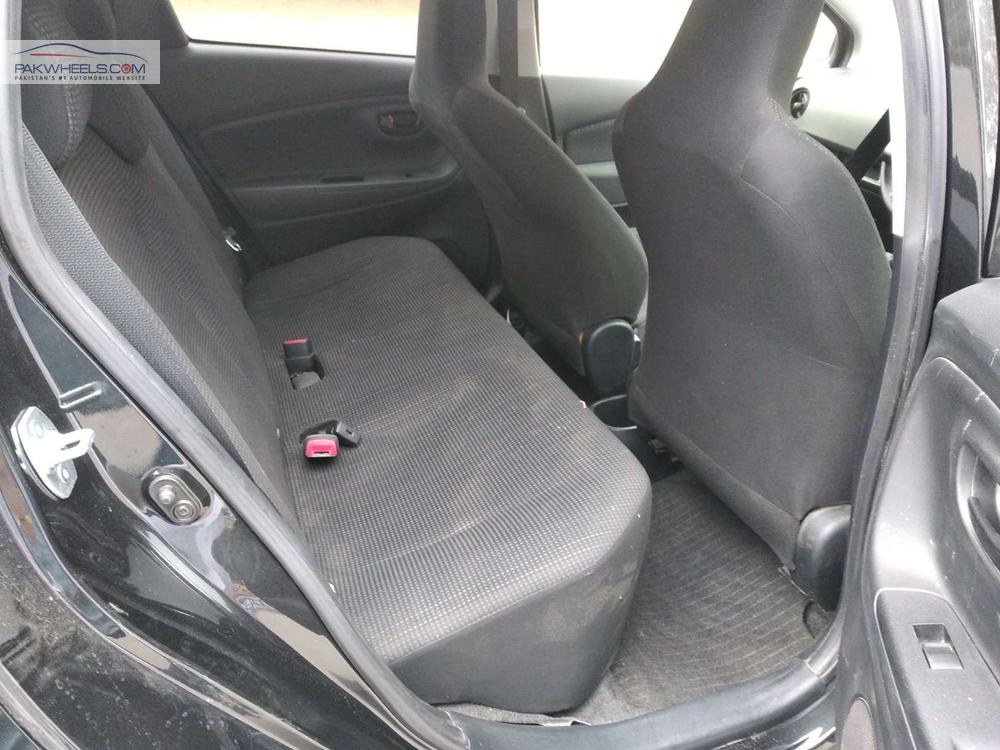Toyota Vitz 2016 for Sale in Lahore Toyota Vitz 2016 for Sale in Lahore Image-8