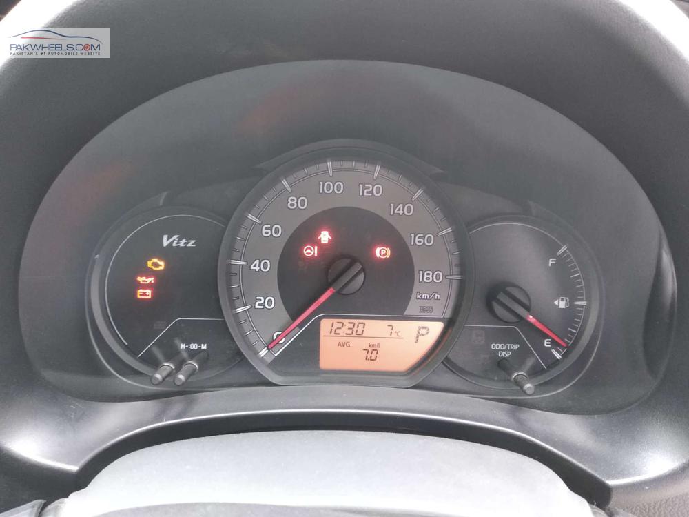 Toyota Vitz 2016 for Sale in Lahore Toyota Vitz 2016 for Sale in Lahore Image-10