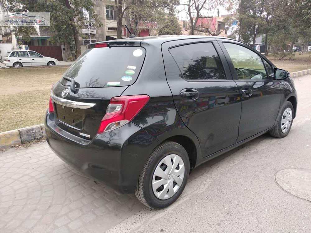 Toyota Vitz 2016 for Sale in Lahore Toyota Vitz 2016 for Sale in Lahore Image-11