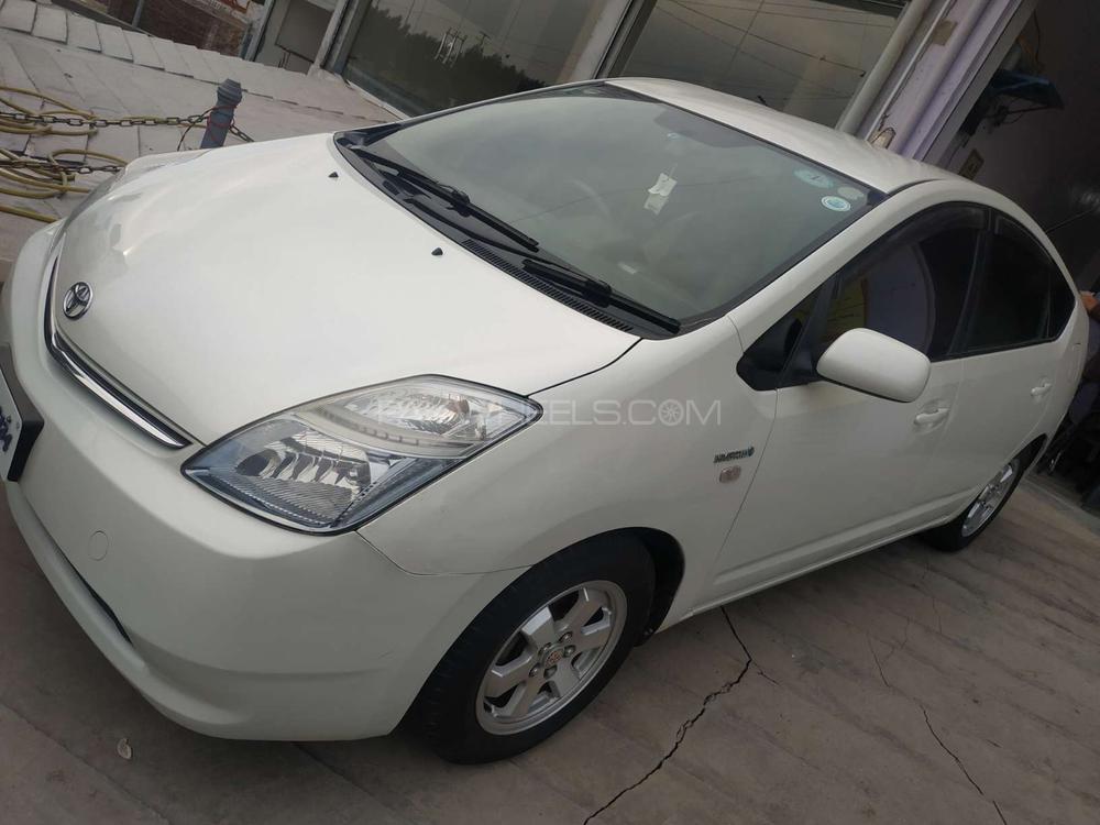 Toyota Prius 2007 for Sale in Peshawar Toyota Prius 2007 for Sale in Peshawar Image-2