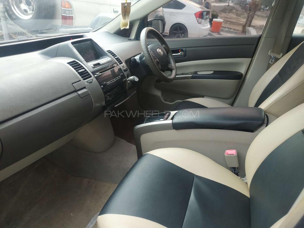Toyota Prius 2007 for Sale in Peshawar Toyota Prius 2007 for Sale in Peshawar Image-5