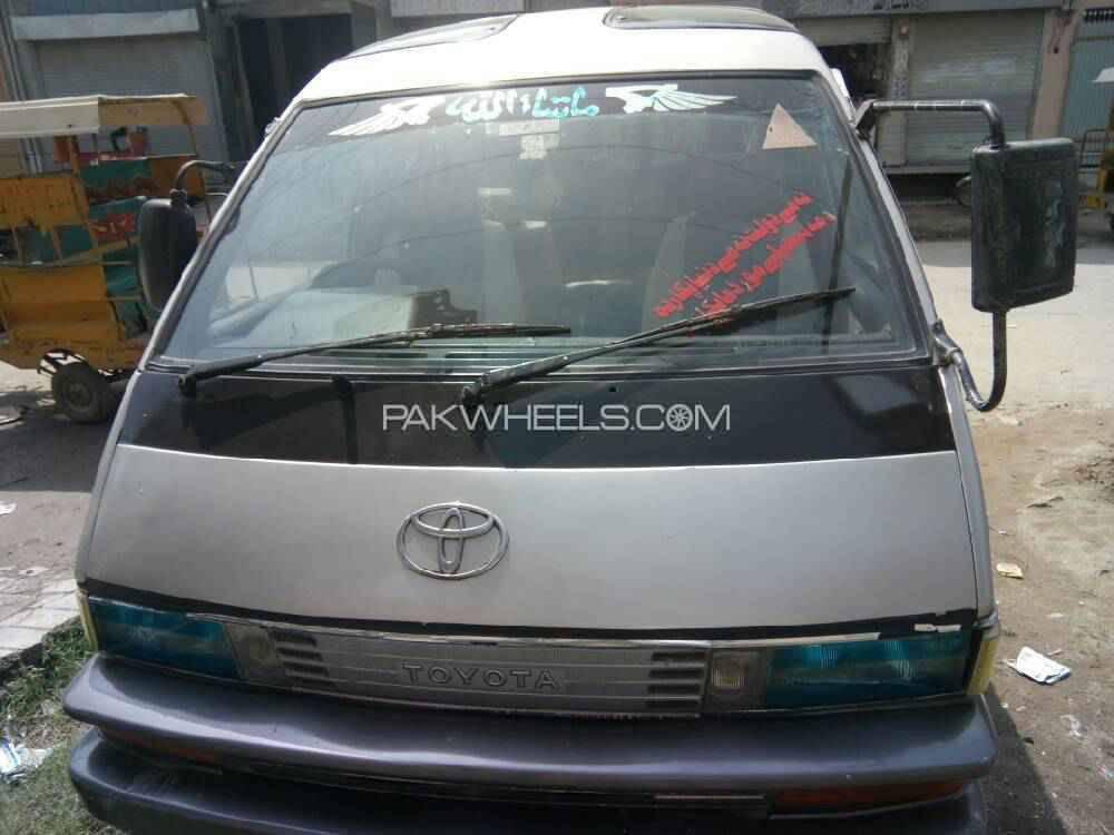 Toyota Town Ace 1986 for Sale in Daska Image-1