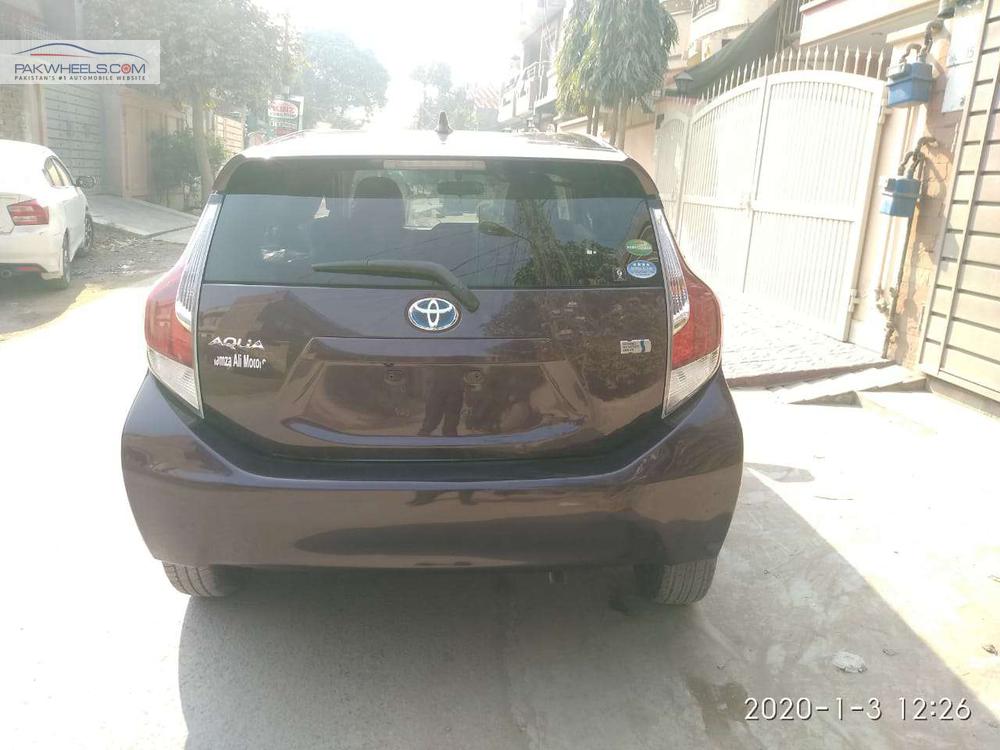 Toyota Aqua 2015 for Sale in Lahore Toyota Aqua 2015 for Sale in Lahore Image-8