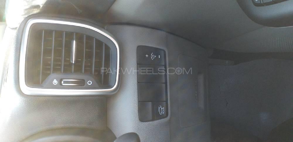 KIA Sportage 2020 for Sale in Gujranwala KIA Sportage 2020 for Sale in Gujranwala Image-16