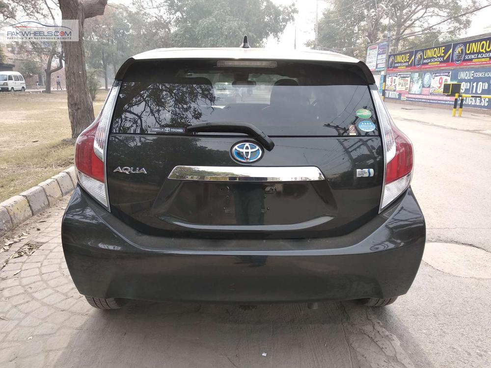 Toyota Aqua 2016 for Sale in Lahore Toyota Aqua 2016 for Sale in Lahore Image-12