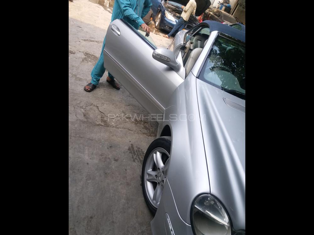 Mercedes Benz CLK Class 2003 for Sale in Lahore Image-1