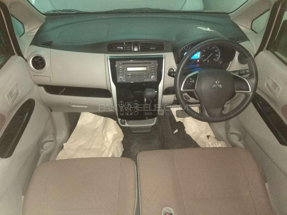 مٹسوبیشی ای کے ویگن 2016 for Sale in کراچی مٹسوبیشی ای کے ویگن 2016 for Sale in کراچی Image-8