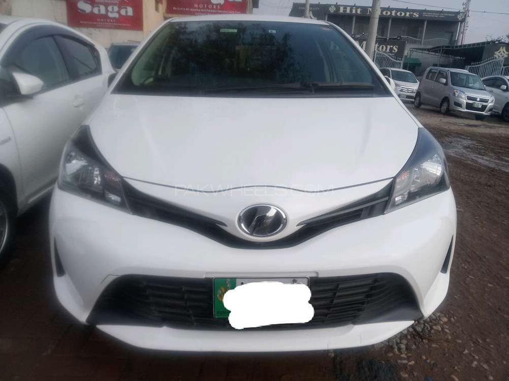 Toyota Vitz 2015 for Sale in Gujranwala Image-1
