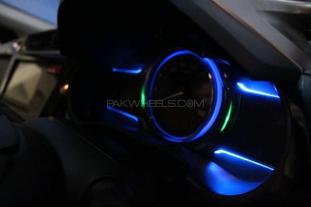Honda Grace Hybrid 2015 for Sale in Peshawar Honda Grace Hybrid 2015 for Sale in Peshawar Image-9