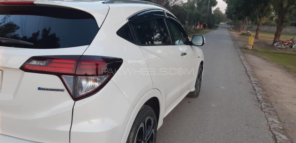 Honda Vezel 2015 for Sale in Multan Honda Vezel 2015 for Sale in Multan Image-16