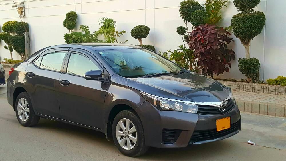 Toyota Corolla 2016 for Sale in Karachi Image-1