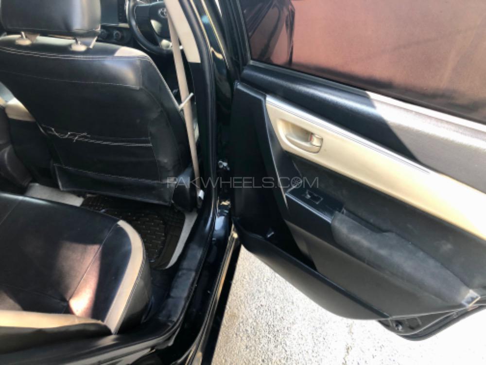 Toyota Corolla 2017 for Sale in Karachi Toyota Corolla 2017 for Sale in Karachi Image-10