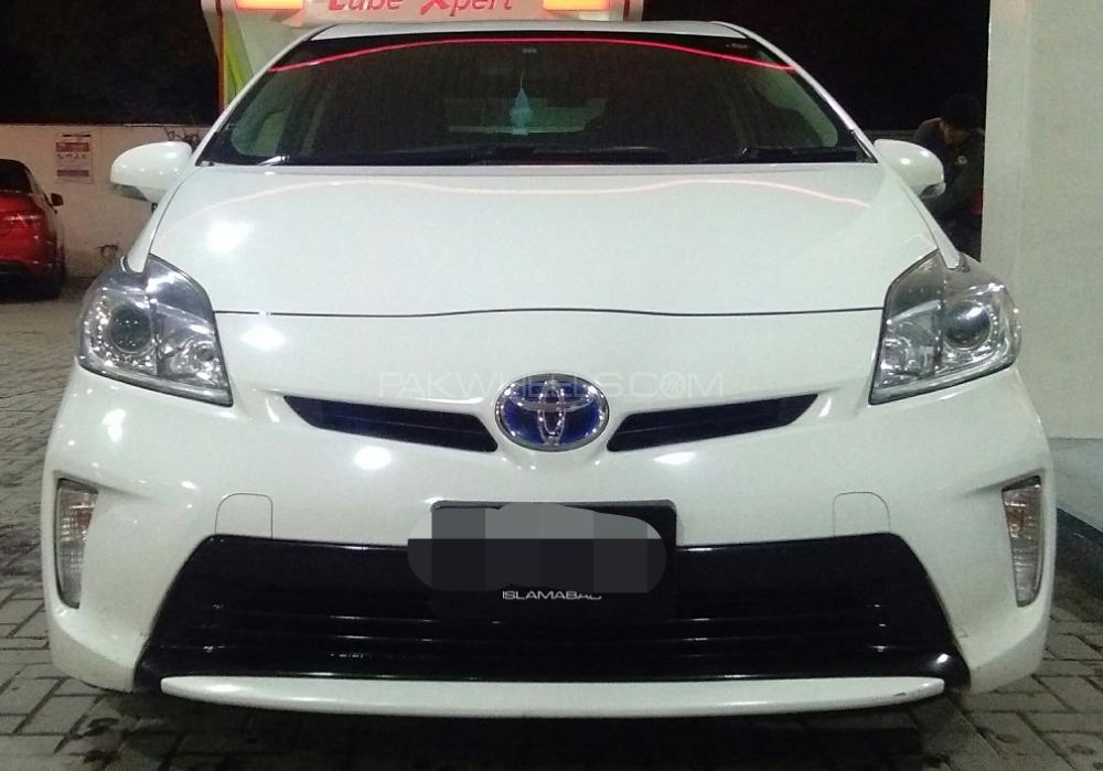 Toyota Prius 2013 for Sale in Islamabad Toyota Prius 2013 for Sale in Islamabad Image-4