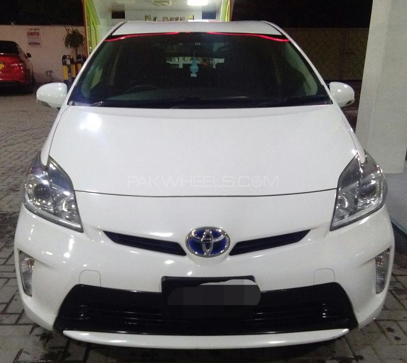 Toyota Prius 2013 for Sale in Islamabad Toyota Prius 2013 for Sale in Islamabad Image-9