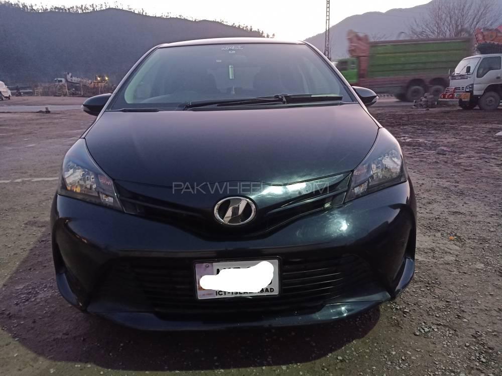 Toyota Vitz 2015 for Sale in Abbottabad Image-1
