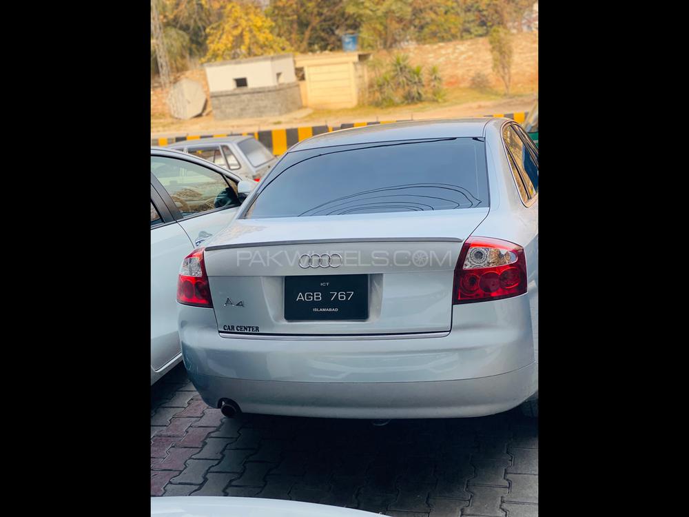 Audi A4 2004 for Sale in Peshawar Audi A4 2004 for Sale in Peshawar Image-5