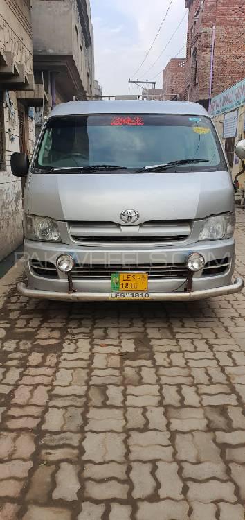 Toyota Hiace 2010 for Sale in Gujrat Image-1