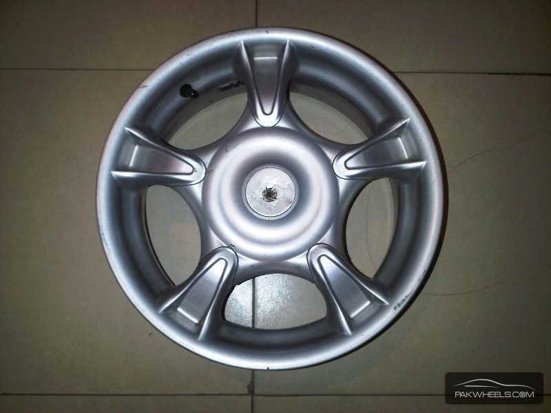 League Ultra Light Multi PCD 14'' Alloy rims for Sale in KHI Image-1