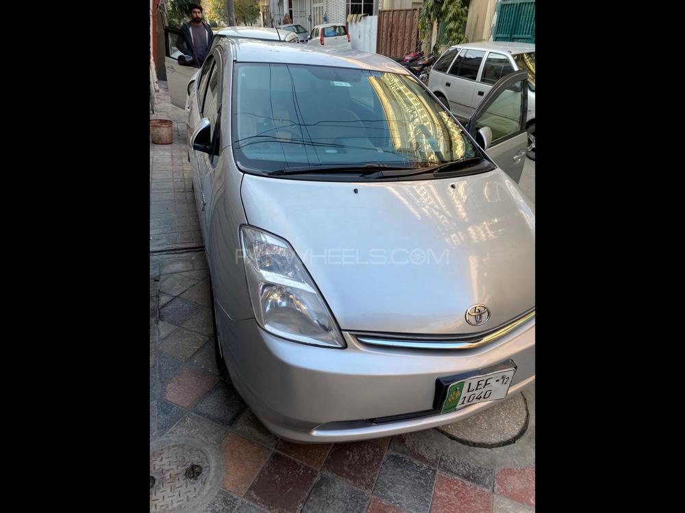 Toyota Prius 2008 for Sale in Lahore Toyota Prius 2008 for Sale in Lahore Image-2