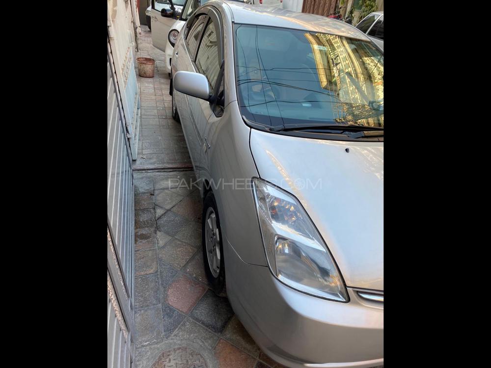 Toyota Prius 2008 for Sale in Lahore Toyota Prius 2008 for Sale in Lahore Image-3