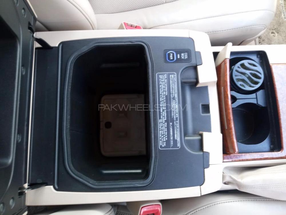 Toyota Land Cruiser 2012 for Sale in Islamabad Toyota Land Cruiser 2012 for Sale in Islamabad Image-11