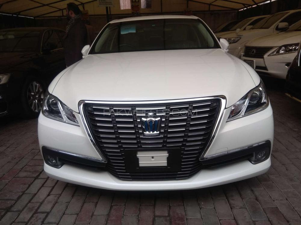 Toyota Crown 2015 for Sale in Lahore Image-1