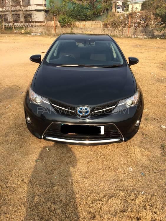 Toyota Auris 2014 for Sale in Islamabad Image-1