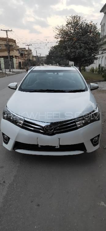 Toyota Corolla 2017 for Sale in Peshawar Image-1