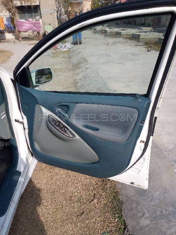 Toyota Vitz 2001 for Sale in Peshawar Toyota Vitz 2001 for Sale in Peshawar Image-9