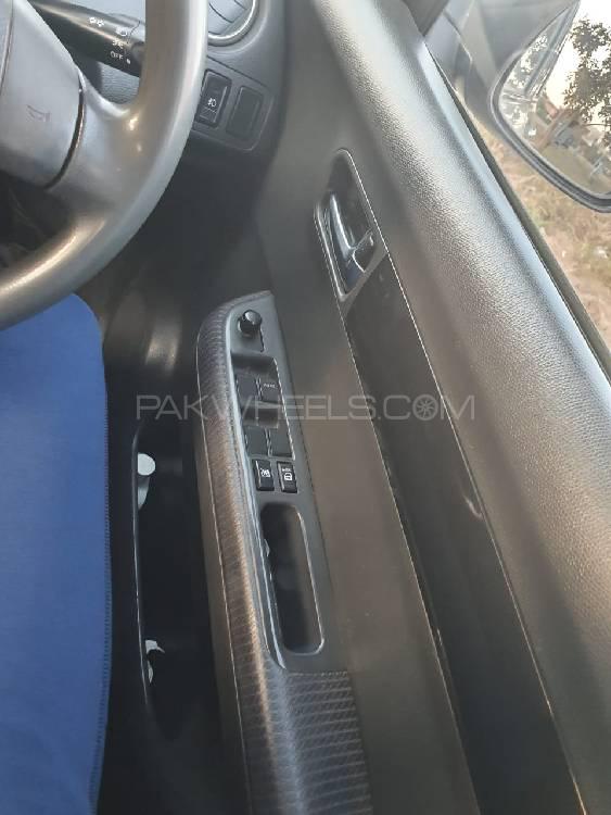 Suzuki Swift 2013 for Sale in Lahore Suzuki Swift 2013 for Sale in Lahore Image-10