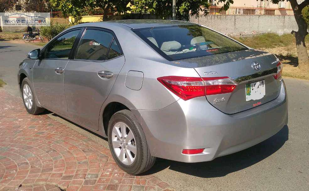 Toyota Corolla 2015 for Sale in Lahore Toyota Corolla 2015 for Sale in Lahore Image-5