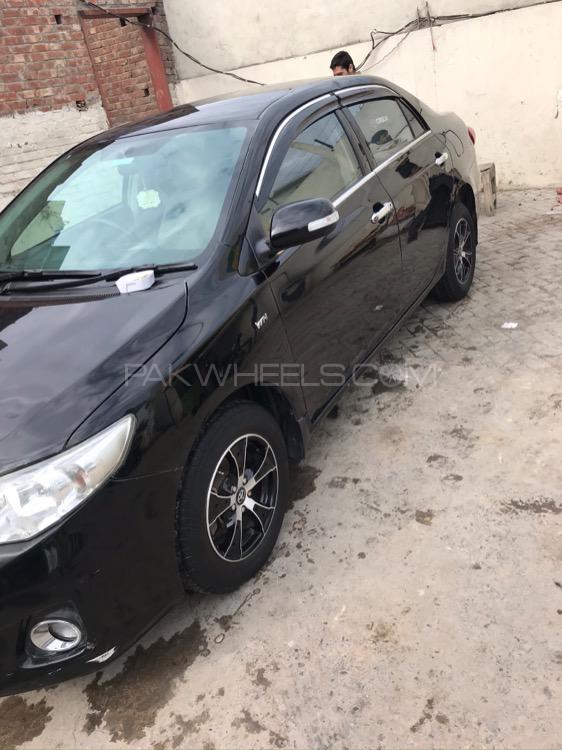 Toyota Corolla 2013 for Sale in Lahore Image-1