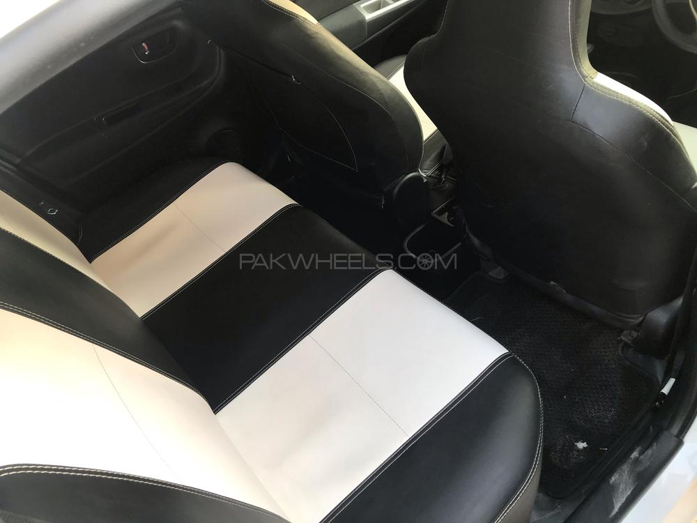 Toyota Vitz 2015 for Sale in Karachi Toyota Vitz 2015 for Sale in Karachi Image-8