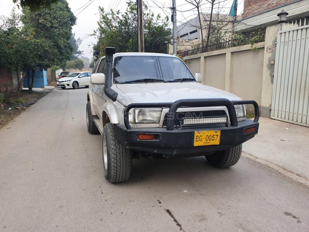 Toyota Surf 1999 for Sale in Peshawar Toyota Surf 1999 for Sale in Peshawar Image-3