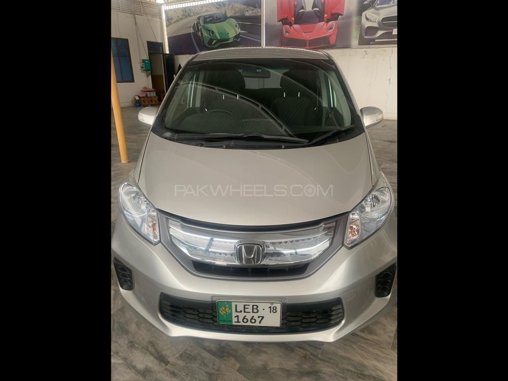 Honda Freed 2012 for Sale in Peshawar Image-1
