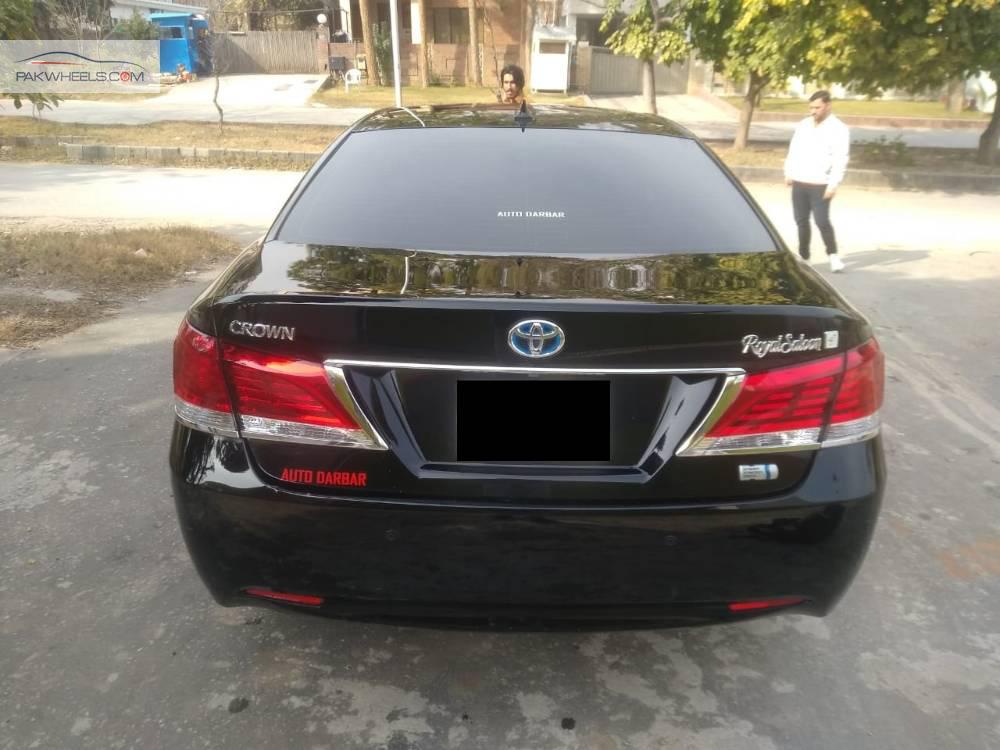 Toyota Crown 2013 for Sale in Islamabad Toyota Crown 2013 for Sale in Islamabad Image-5