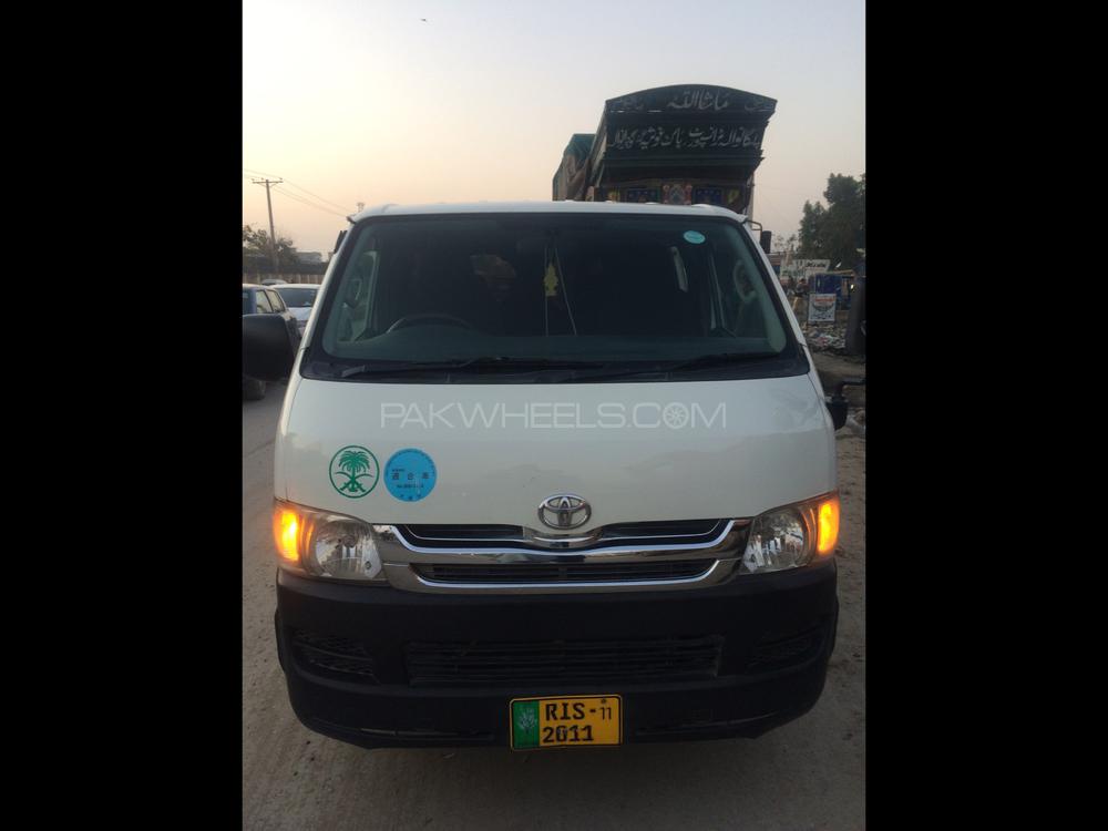 Toyota Hiace 2009 for Sale in Gujrat Image-1