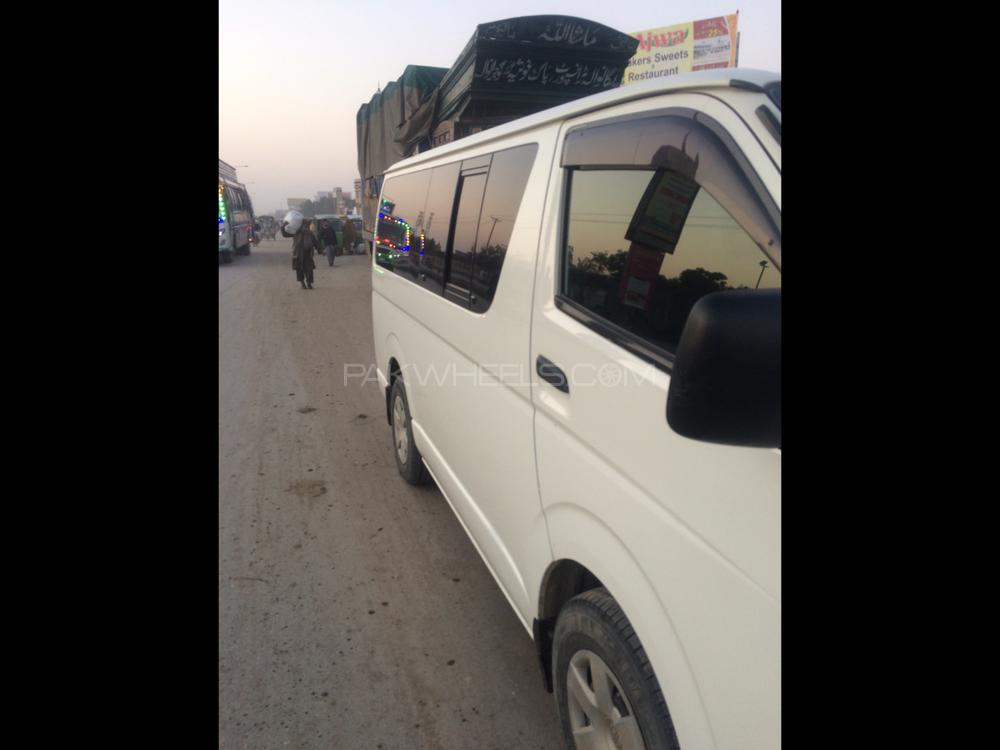ٹویوٹا ہائی ایس 2009 for Sale in گجرات ٹویوٹا ہائی ایس 2009 for Sale in گجرات Image-3