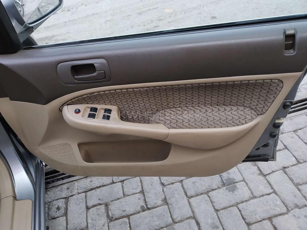 Honda Civic 2004 for Sale in Lahore Honda Civic 2004 for Sale in Lahore Image-8