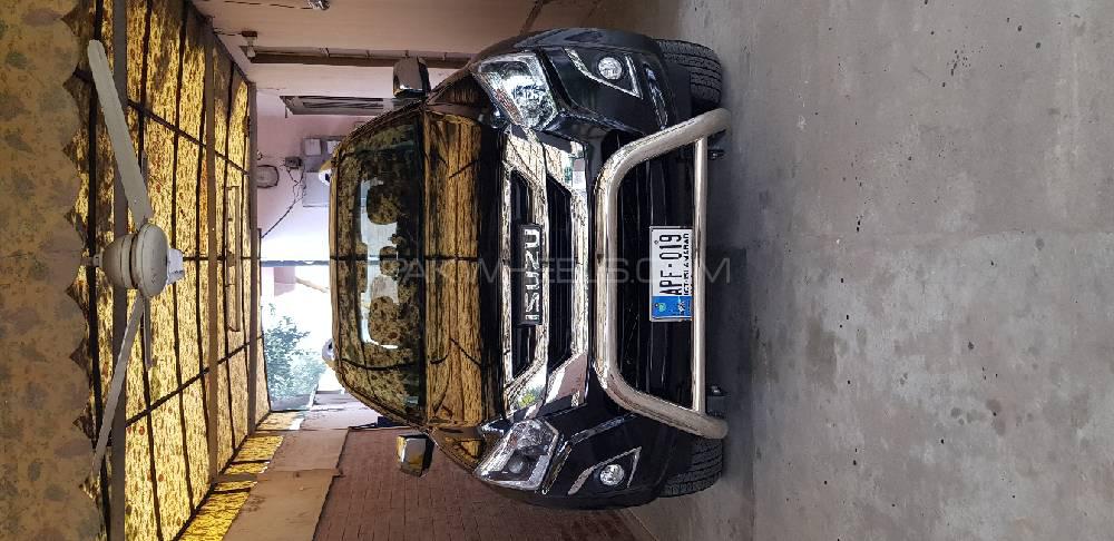 Isuzu D-Max 2019 for Sale in Faisalabad Image-1