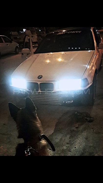 BMW 3 Series - 1996  BMW 3 Series - 1996  Image-3